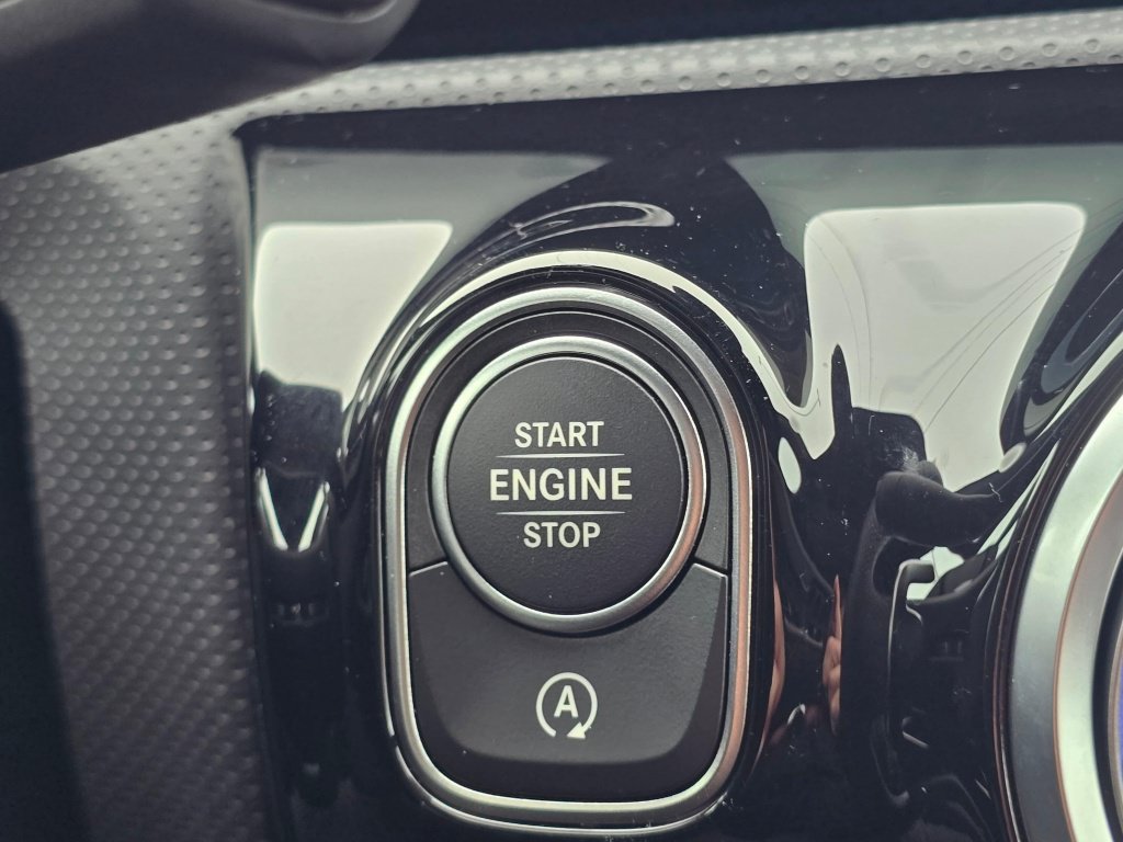 Used 2025 Mercedes-Benz CLA 35 AMG 4MATIC image 41