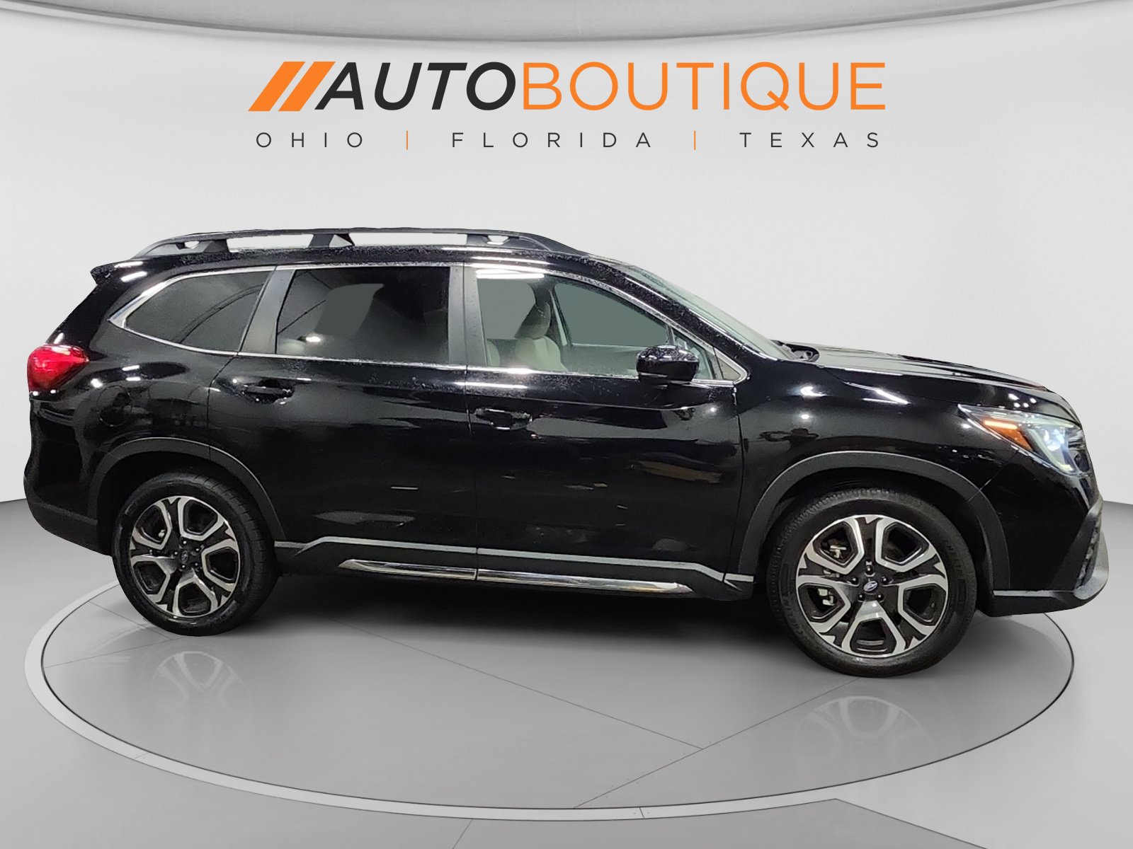 Used 2024 Subaru Ascent Limited AWD/4WD image 6