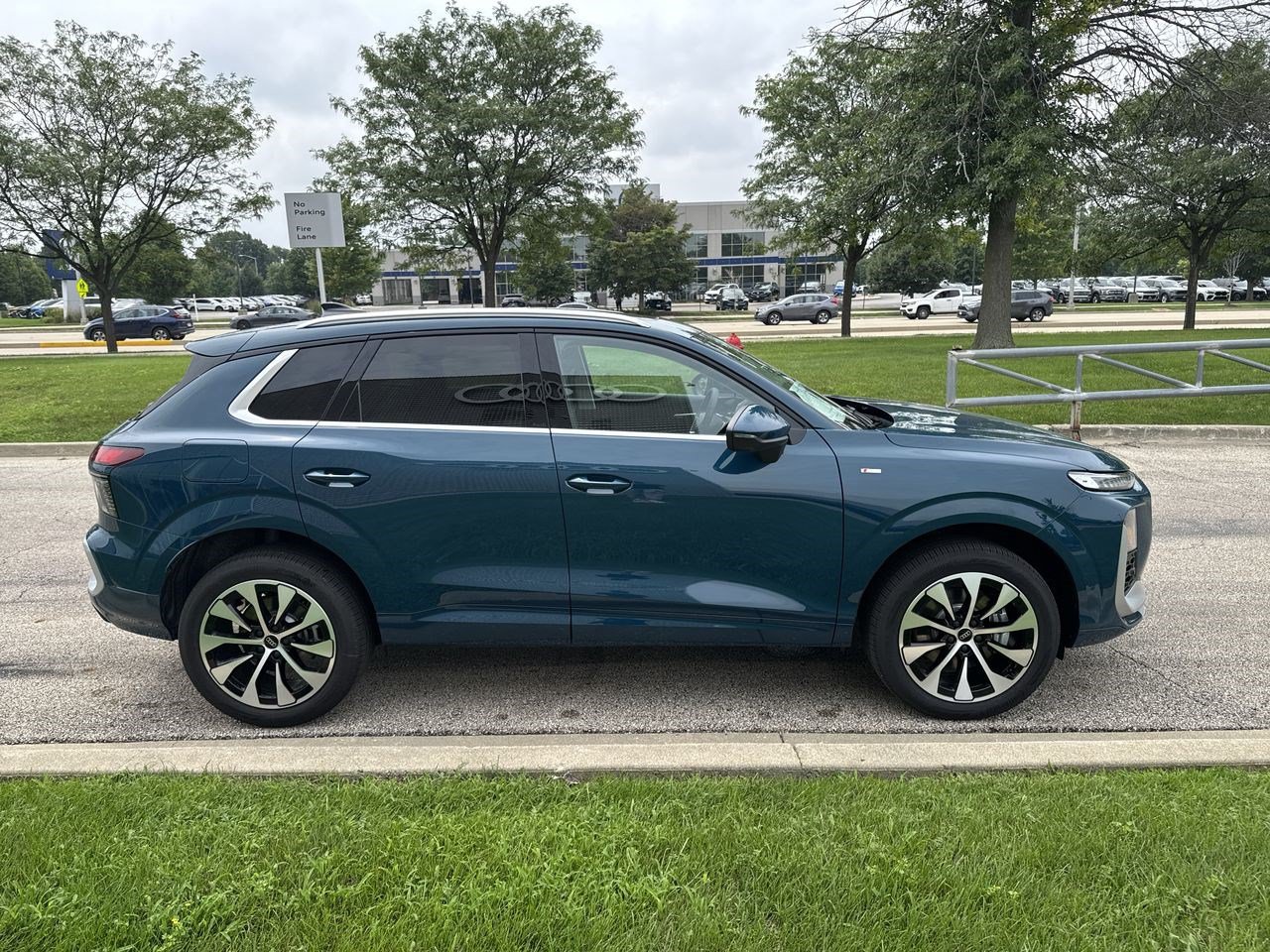 New 2026 Audi Q3 quattro 2.0T AWD/4WD image 37