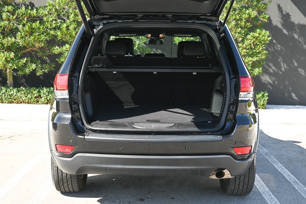 Used 2021 Jeep Grand Cherokee Laredo X image 10