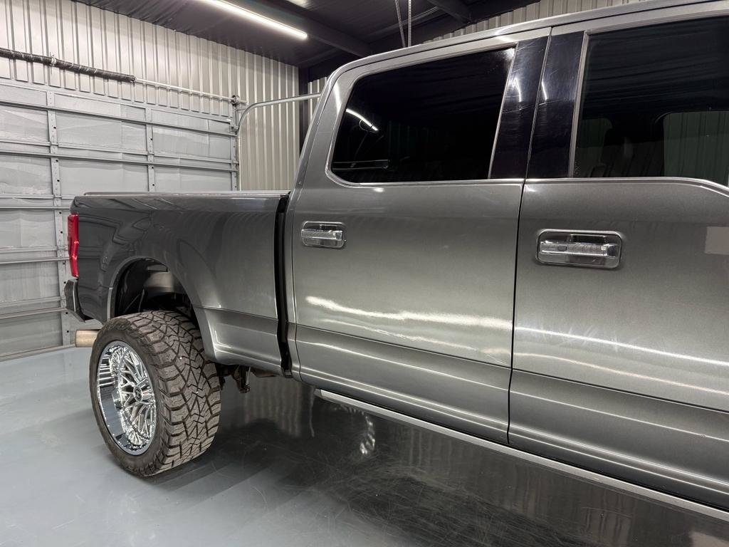 Used 2018 Ford F250 Platinum w/ Platinum Ultimate Package AWD/4WD image 13