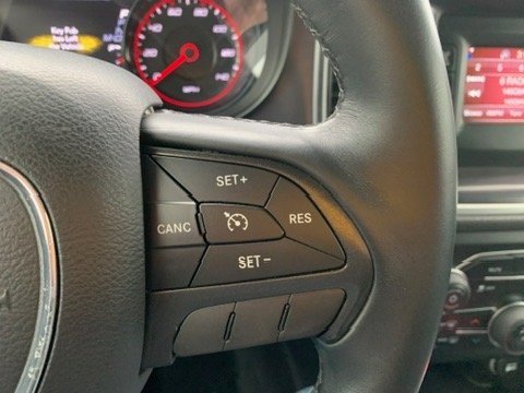 Used 2017 Dodge Charger SE w/ Power Sunroof Group image 5