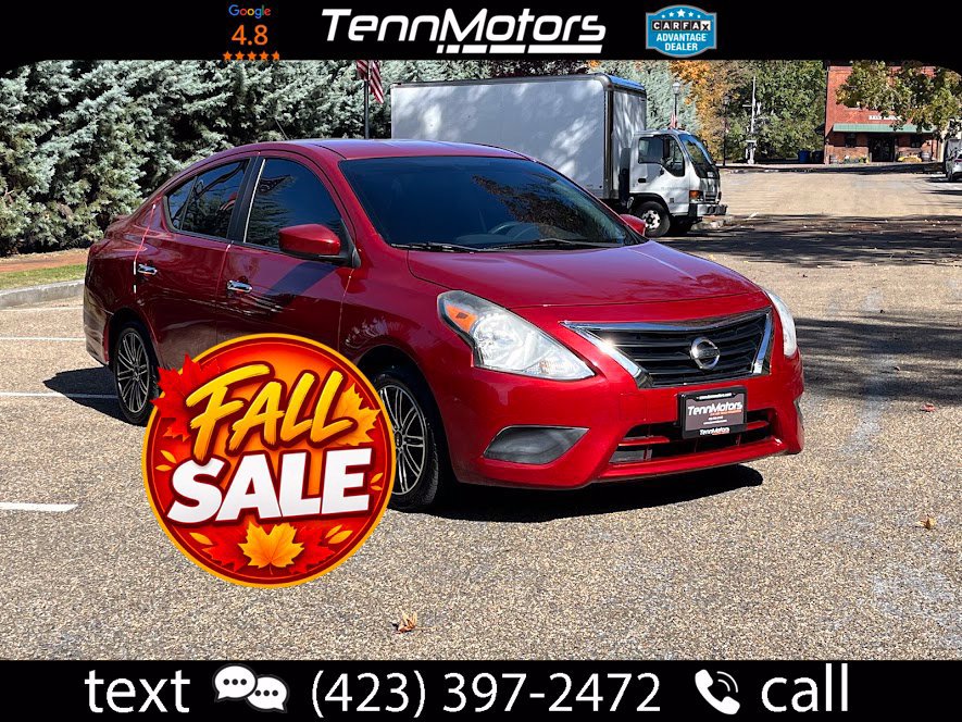 Used 2015 Nissan Versa SV FWD image 1