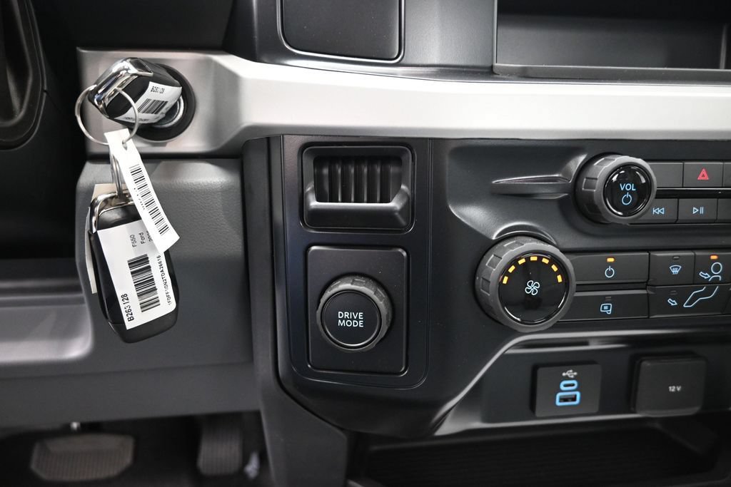 New 2026 Ford F550 2WD Regular Cab Super Duty image 17