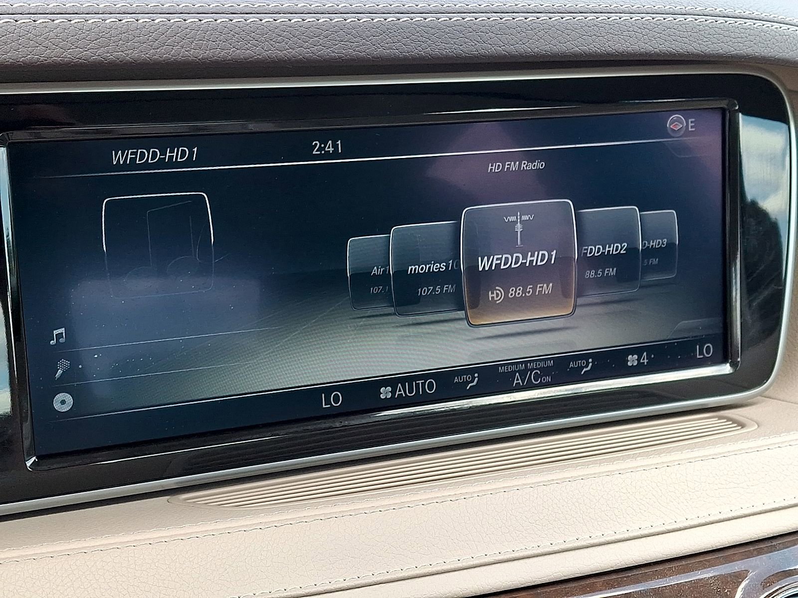 Used 2014 Mercedes-Benz S 550 Sedan image 18