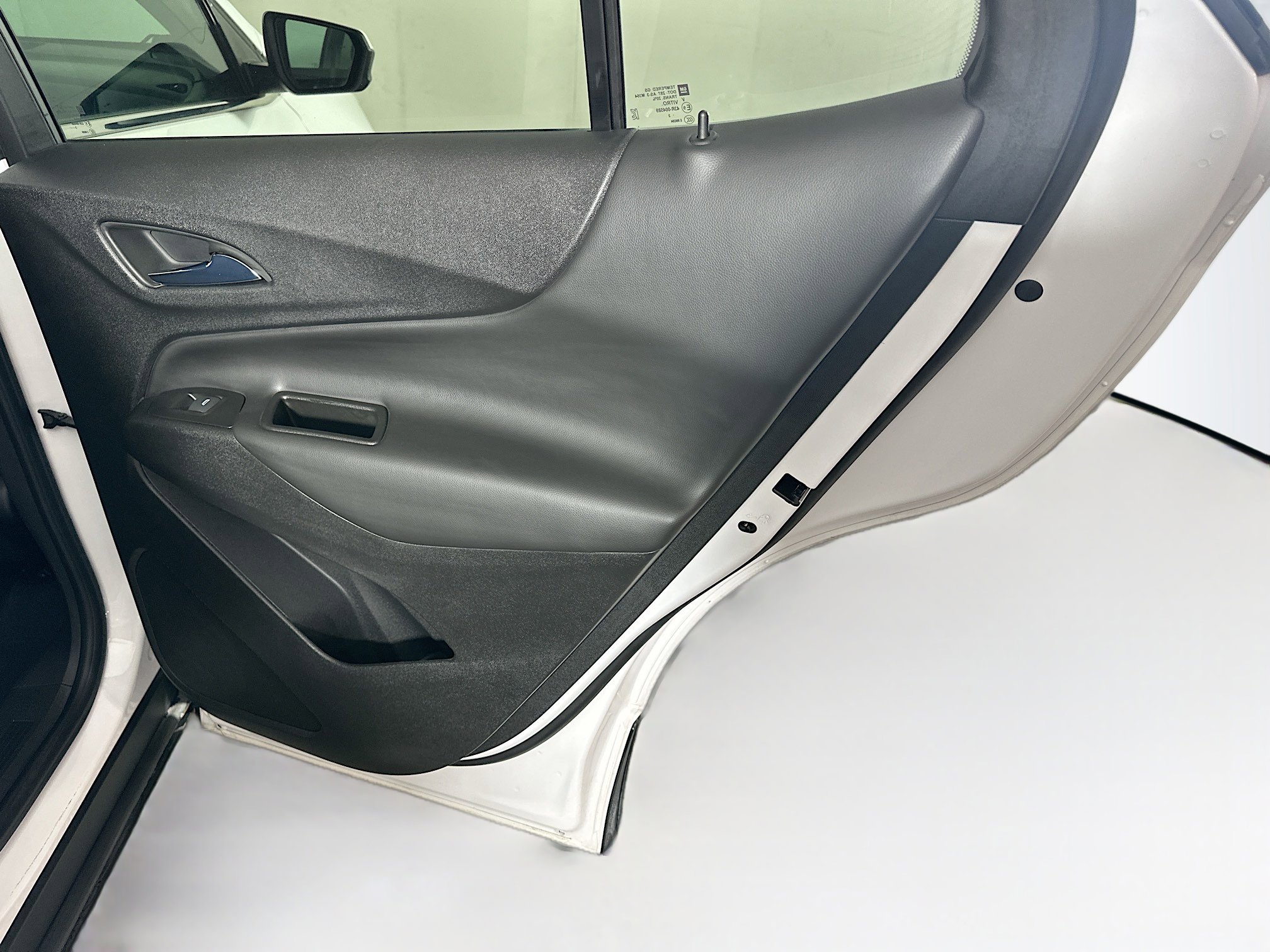 Used 2022 Chevrolet Equinox LT image 30