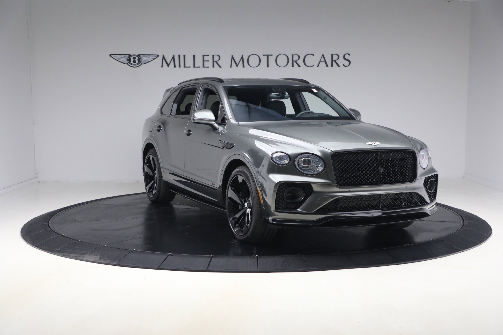 Used 2022 Bentley Bentayga image 11