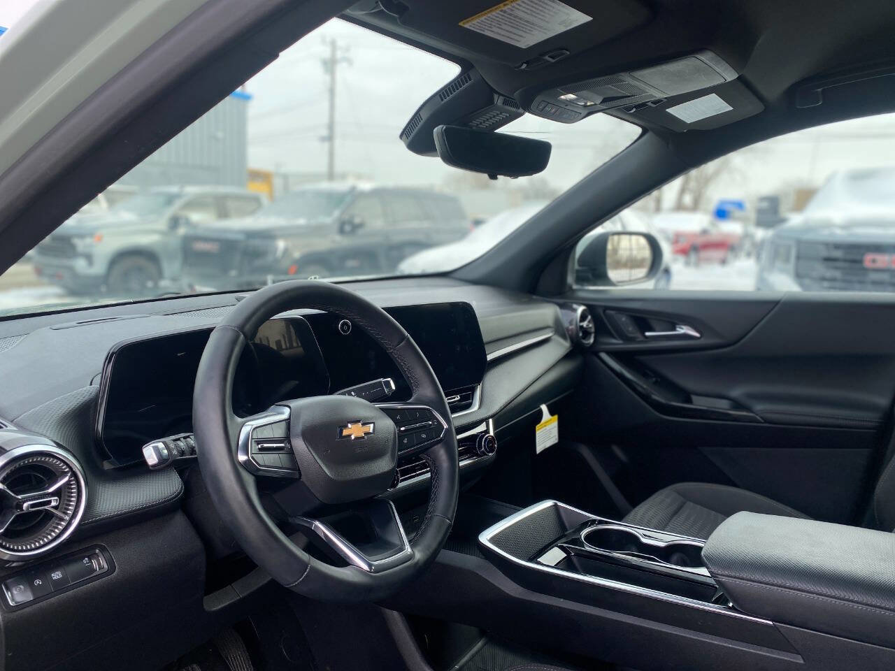 Used 2025 Chevrolet Equinox LT w/ Safety and Technology Package image 26