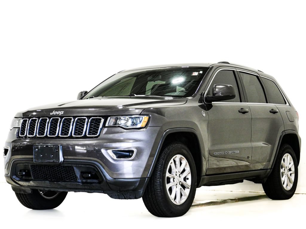 Used 2021 Jeep Grand Cherokee Laredo AWD/4WD image 3