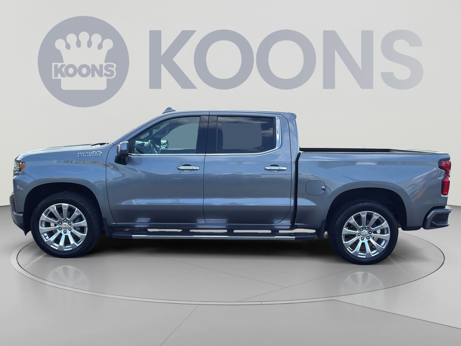 Used 2021 Chevrolet Silverado 1500 High Country w/ Technology Package AWD/4WD image 2