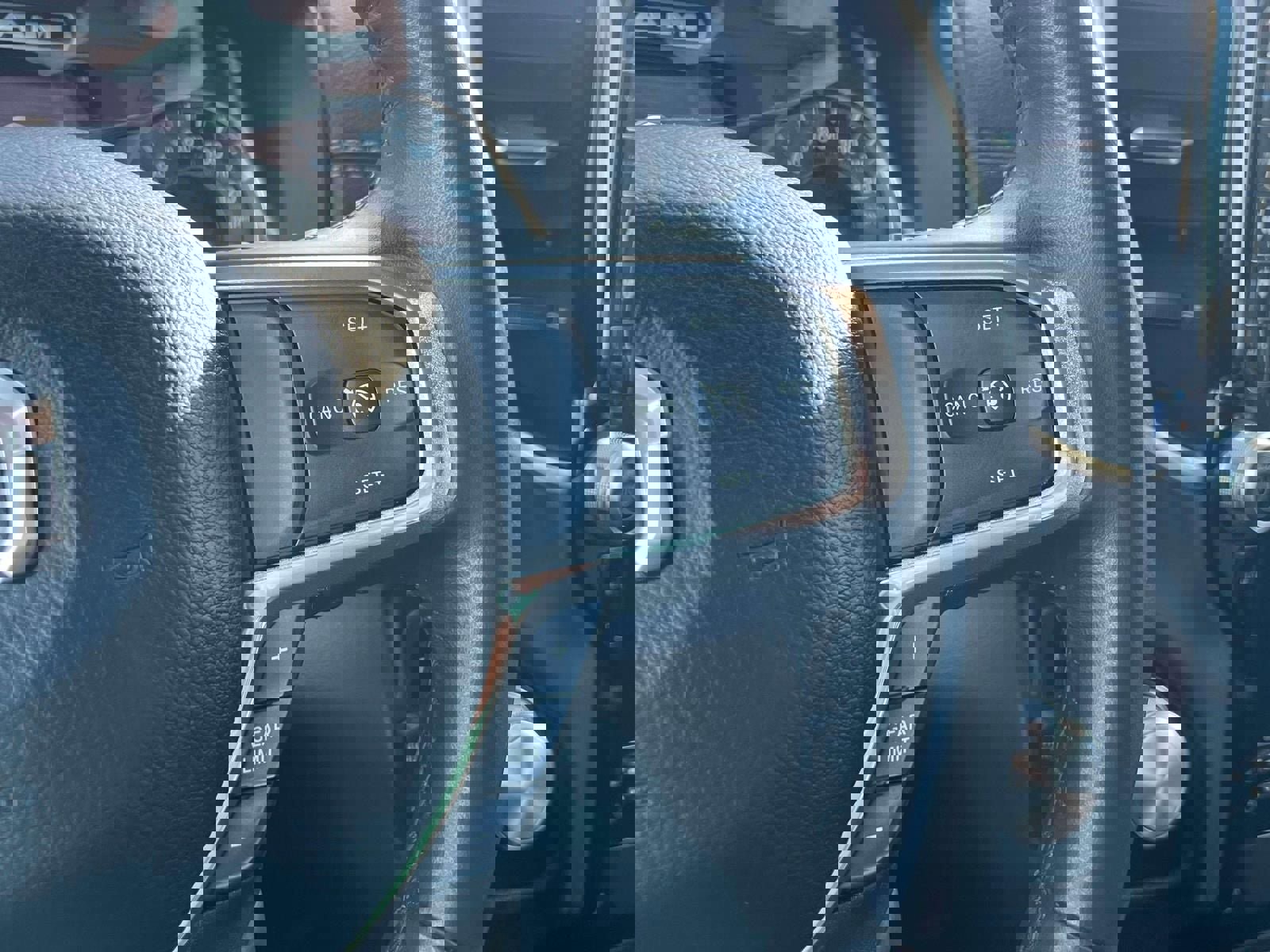 Used 2023 RAM 1500 Laramie image 24