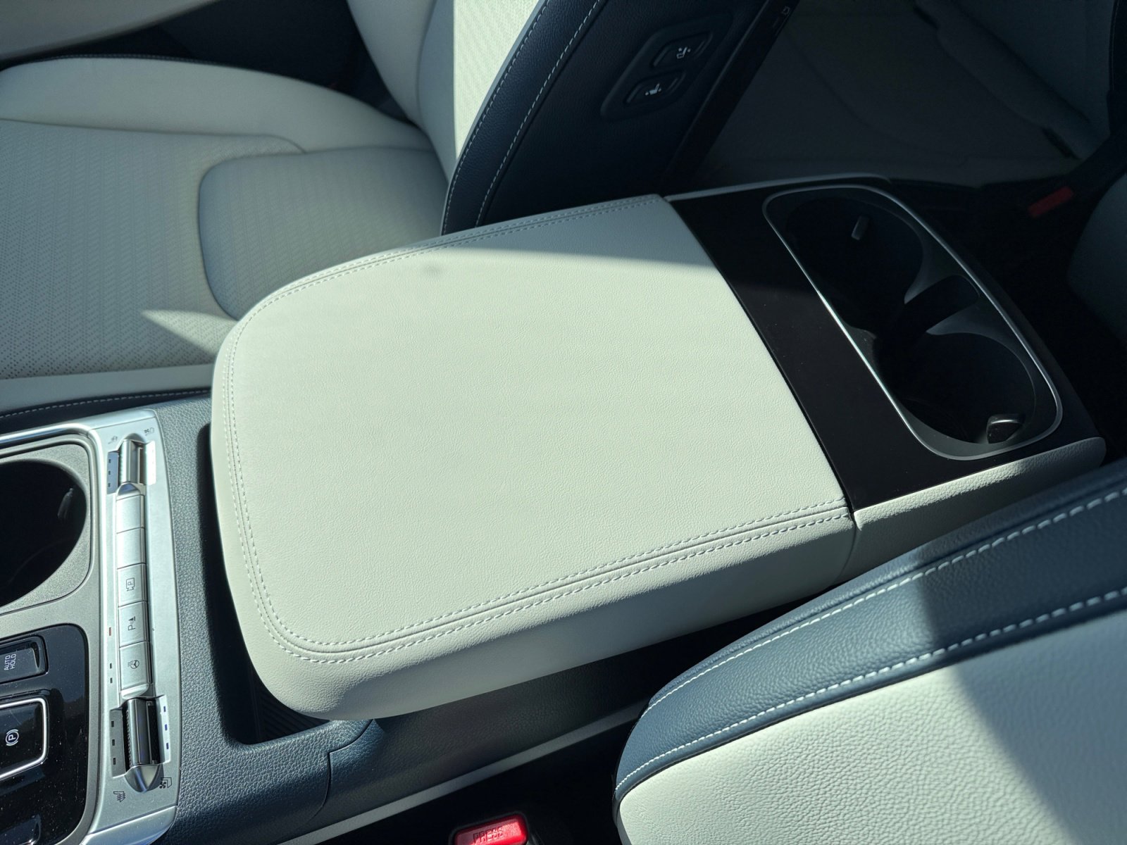 New 2026 Kia Carnival SX Prestige image 14