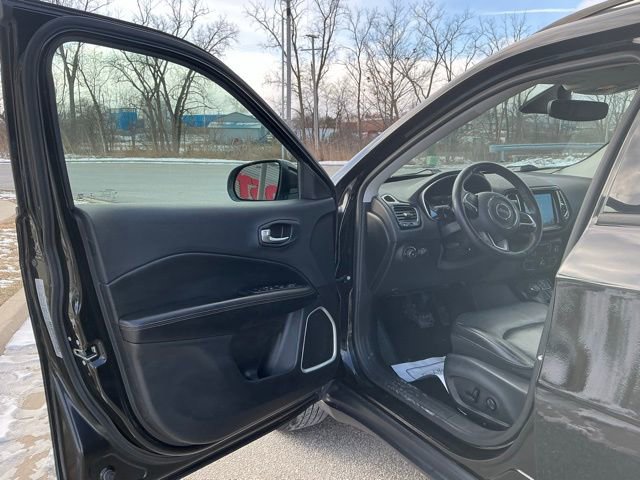 Used 2019 Jeep Compass Limited w/ Safety & Security Group image 17