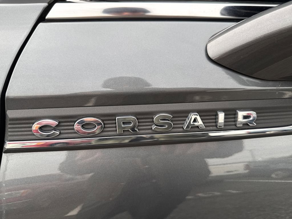 Used 2025 Lincoln Corsair Reserve w/ Equipment Group 202A image 12