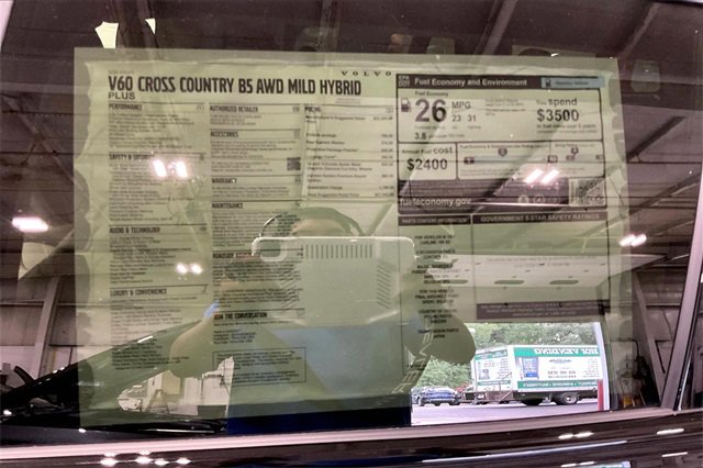 New 2026 Volvo V60 B5 Cross Country Plus w/ Protection Package Premier image 15