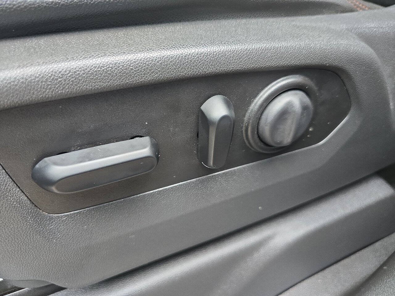 Used 2020 GMC Sierra 1500 AT4 AWD/4WD image 18