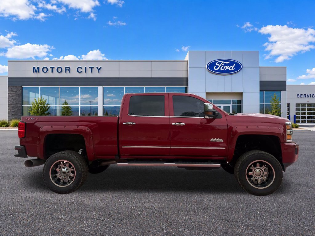 Used 2018 Chevrolet Silverado 2500 High Country w/ Duramax Plus Package AWD/4WD image 9