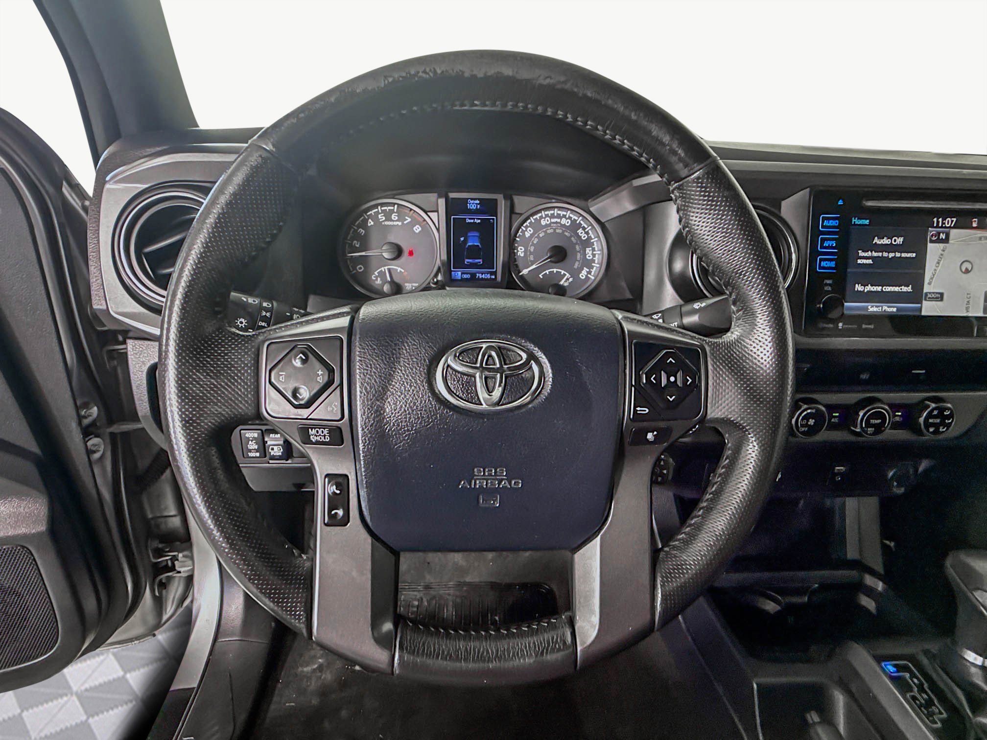 Used 2017 Toyota Tacoma SR image 13