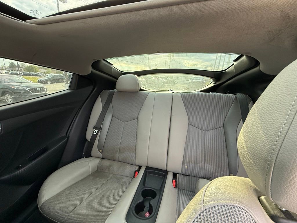 Used 2013 Hyundai Veloster w/ Style Pkg image 24