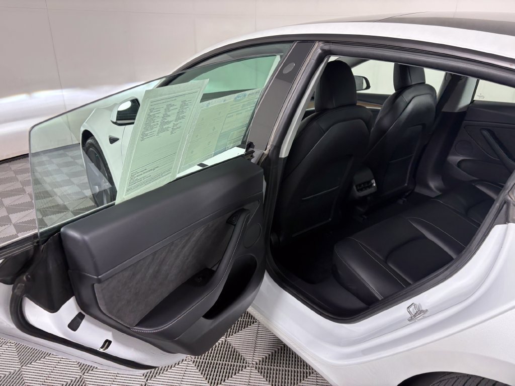 Used 2022 Tesla Model 3 Long Range AWD/4WD image 26