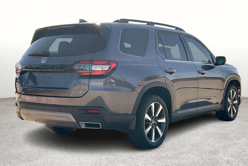 Used 2024 Honda Pilot Elite image 14