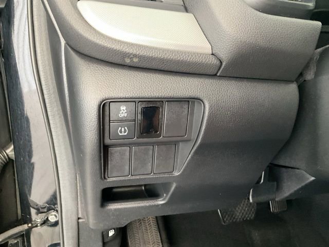 Used 2018 Honda CR-V LX image 8
