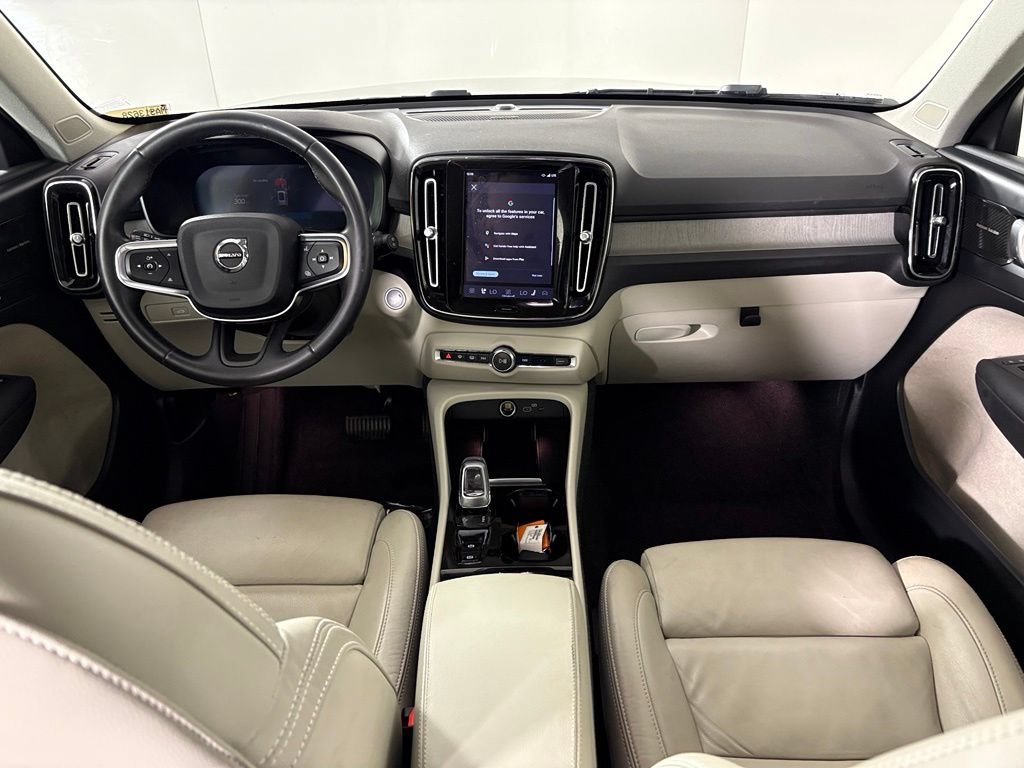 Used 2024 Volvo XC40 B5 Plus w/ Climate Package AWD/4WD image 35