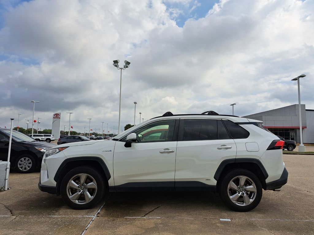 Used 2020 Toyota RAV4 Limited w/ Limited Grade Weather Package image 3