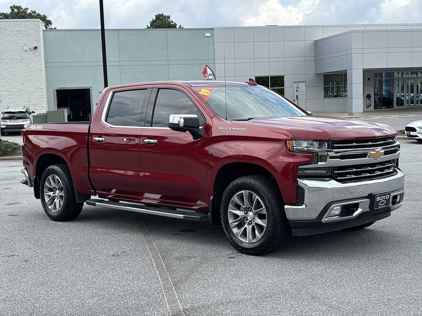 Used 2019 Chevrolet Silverado 1500 LTZ w/ LTZ Plus Package AWD/4WD image 4