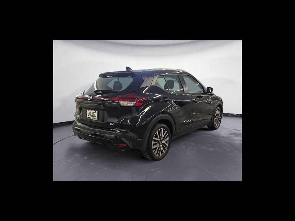 Used 2021 Nissan Kicks SV FWD image 6