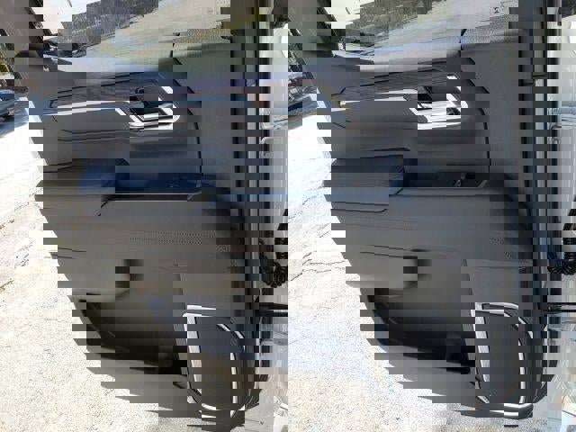 New 2026 GMC Sierra 1500 SLT w/ SLT Premium Plus Package image 14