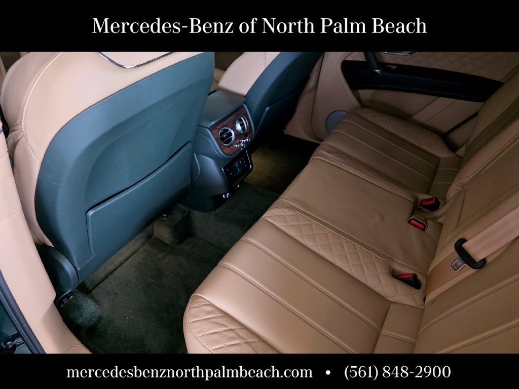 Used 2019 Bentley Bentayga AWD/4WD image 15