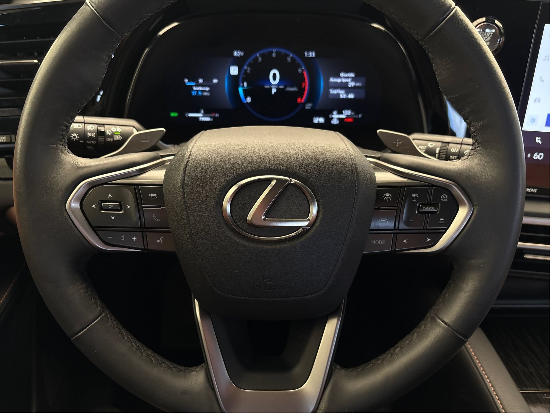 Used 2025 Lexus RX 350 FWD w/ Technology Package image 19