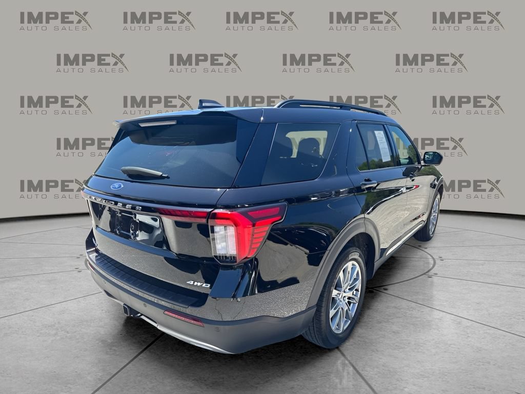 Used 2025 Ford Explorer Active w/ Active Comfort Package AWD/4WD image 5