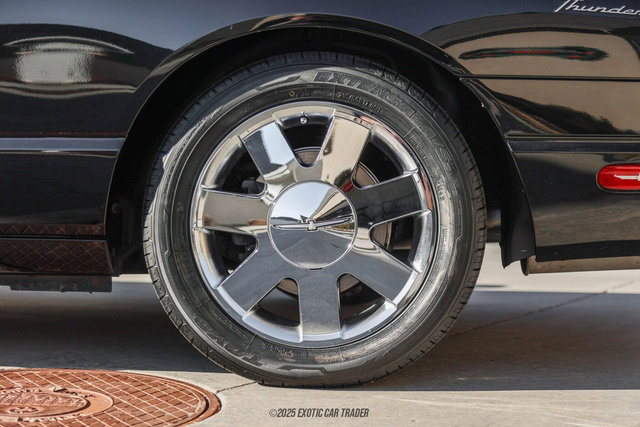 Used 2002 Ford Thunderbird Deluxe image 64