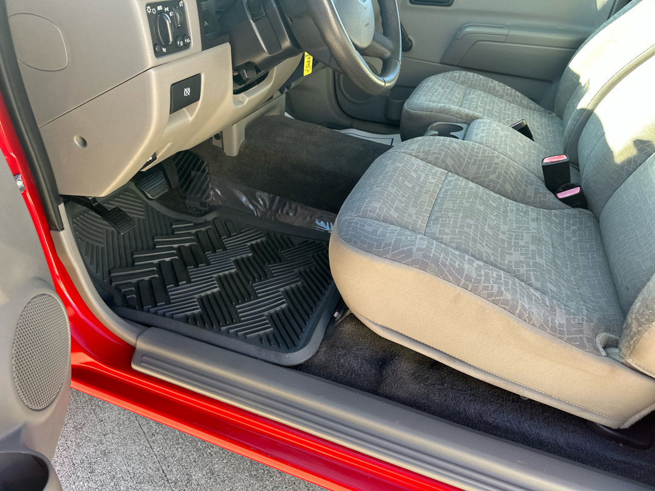 Used 2006 Chevrolet Colorado LS w/ Street Pack image 40