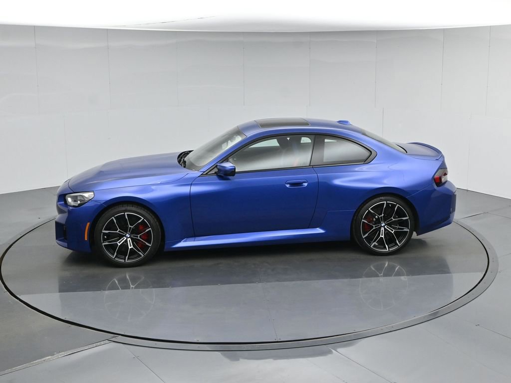 Used 2025 BMW M2 image 43