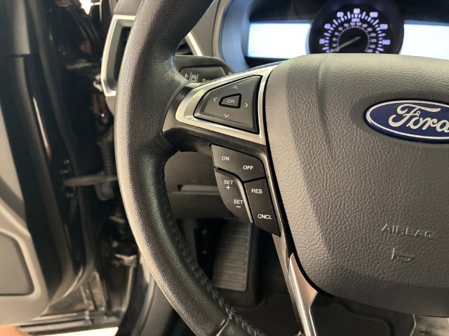 Used 2024 Ford Edge Titanium AWD/4WD image 23