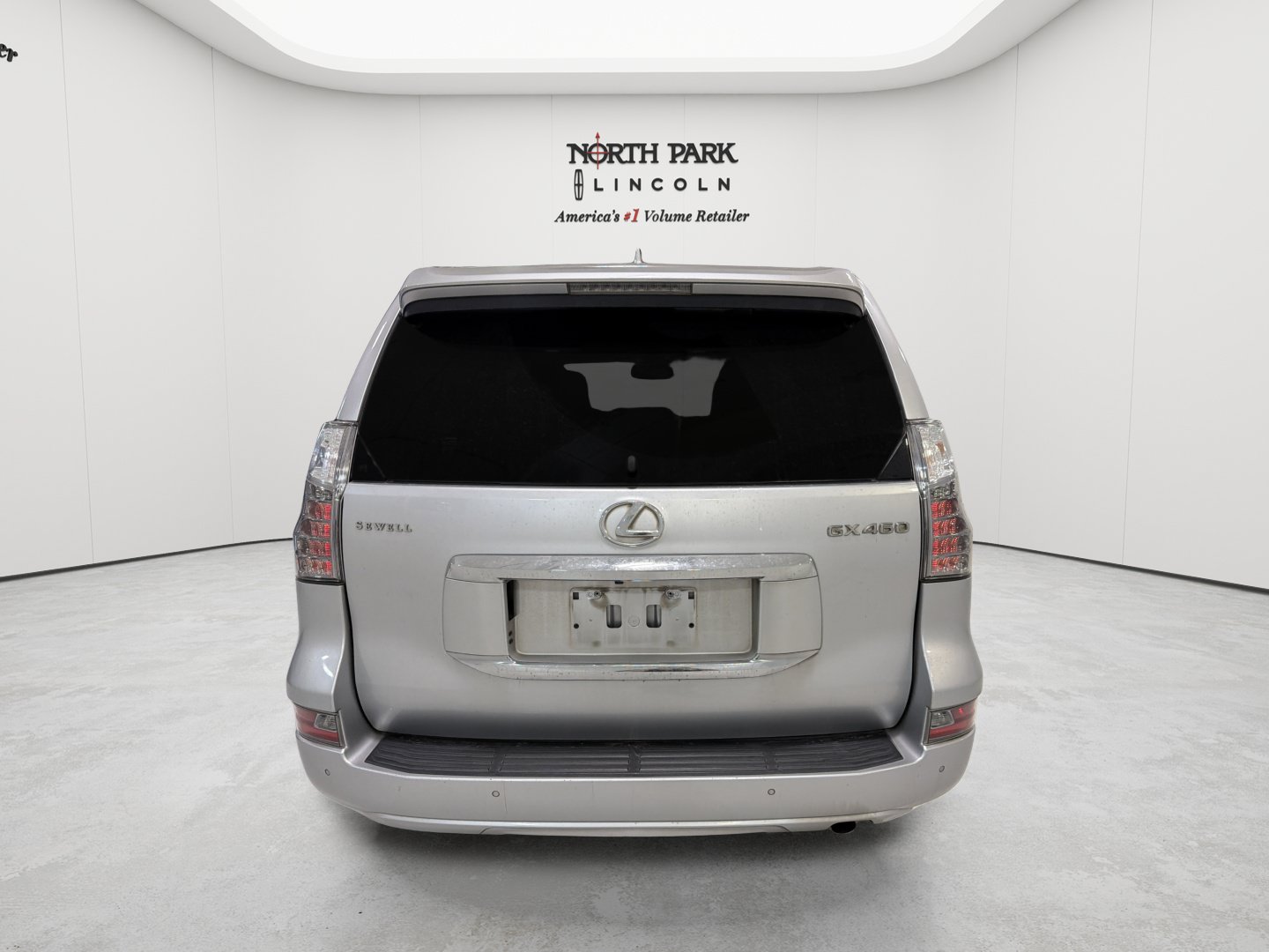 Used 2017 Lexus GX 460 Premium w/ Premium Package AWD/4WD image 4