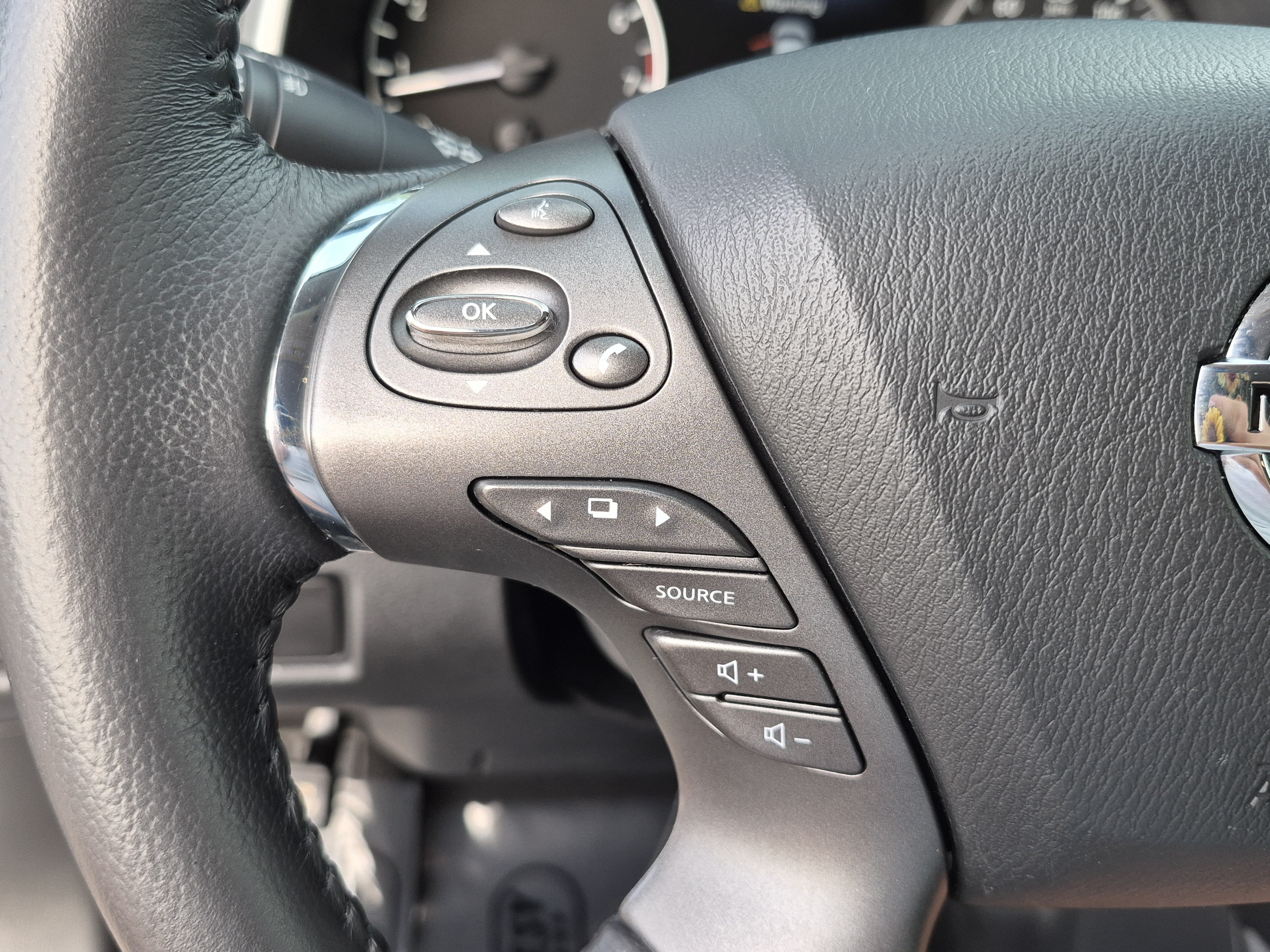 Certified 2021 Nissan Murano SV FWD image 30