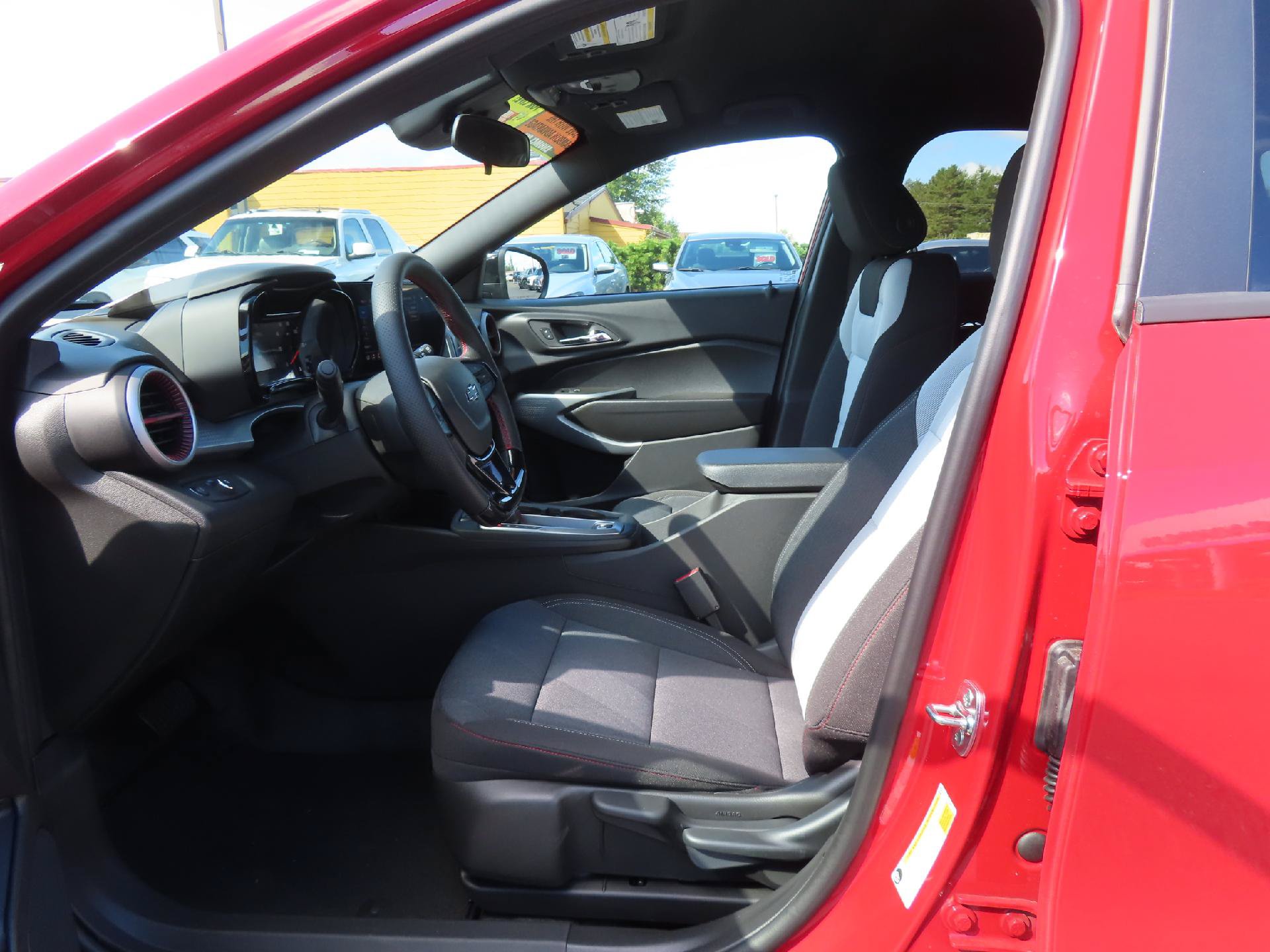 New 2026 Chevrolet Trax RS w/ Driver Confidence Package FWD image 14