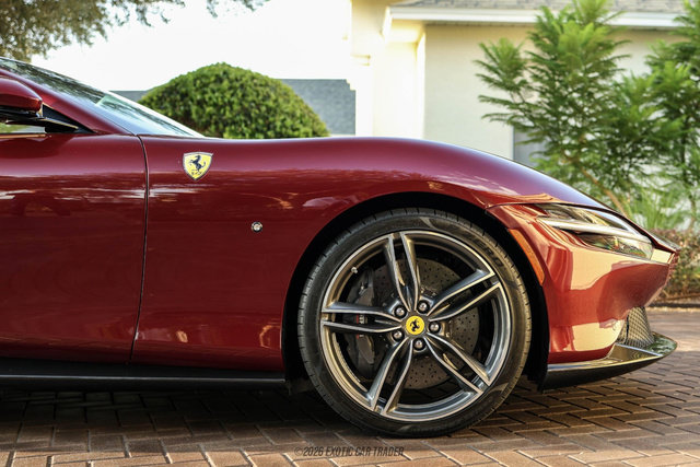 Used 2025 Ferrari Roma Spider RWD image 11
