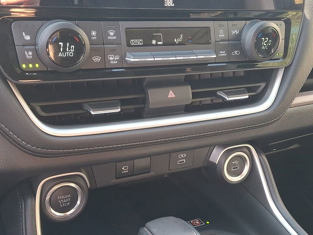 Used 2025 Toyota Grand Highlander AWD image 15