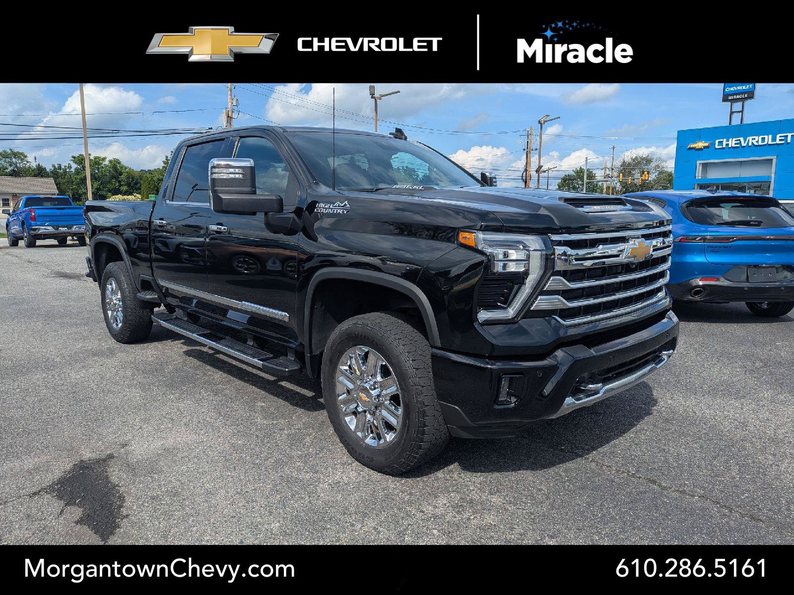 Used 2024 Chevrolet Silverado 2500 High Country w/ Technology Package AWD/4WD image 1