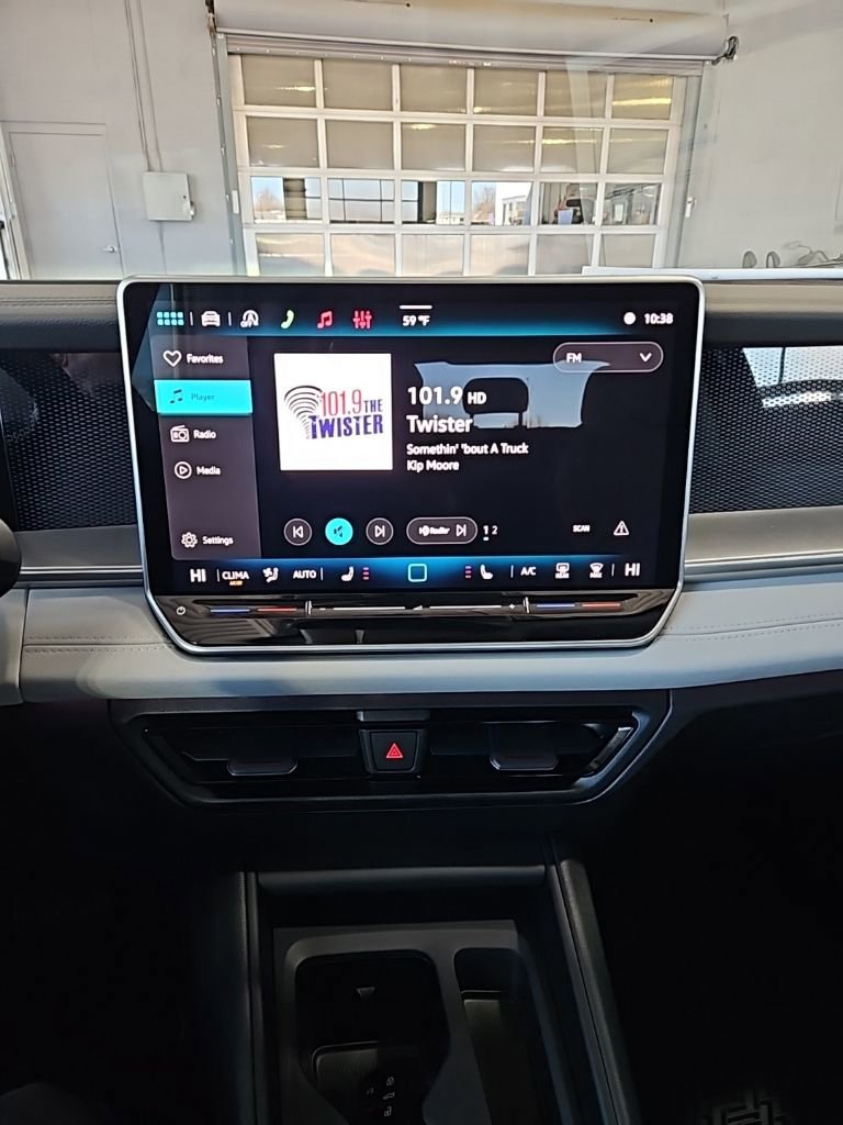 New 2026 Volkswagen Tiguan SE AWD/4WD image 31