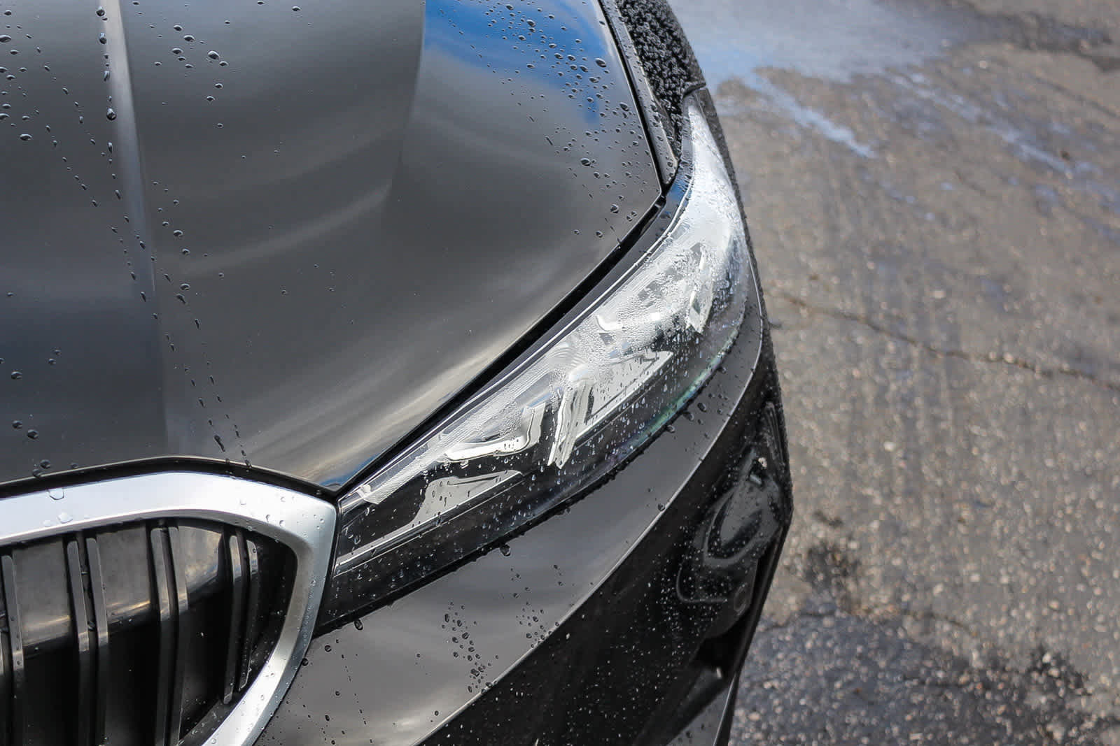 Certified 2023 BMW 330e w/ Driving Assistance Package image 10