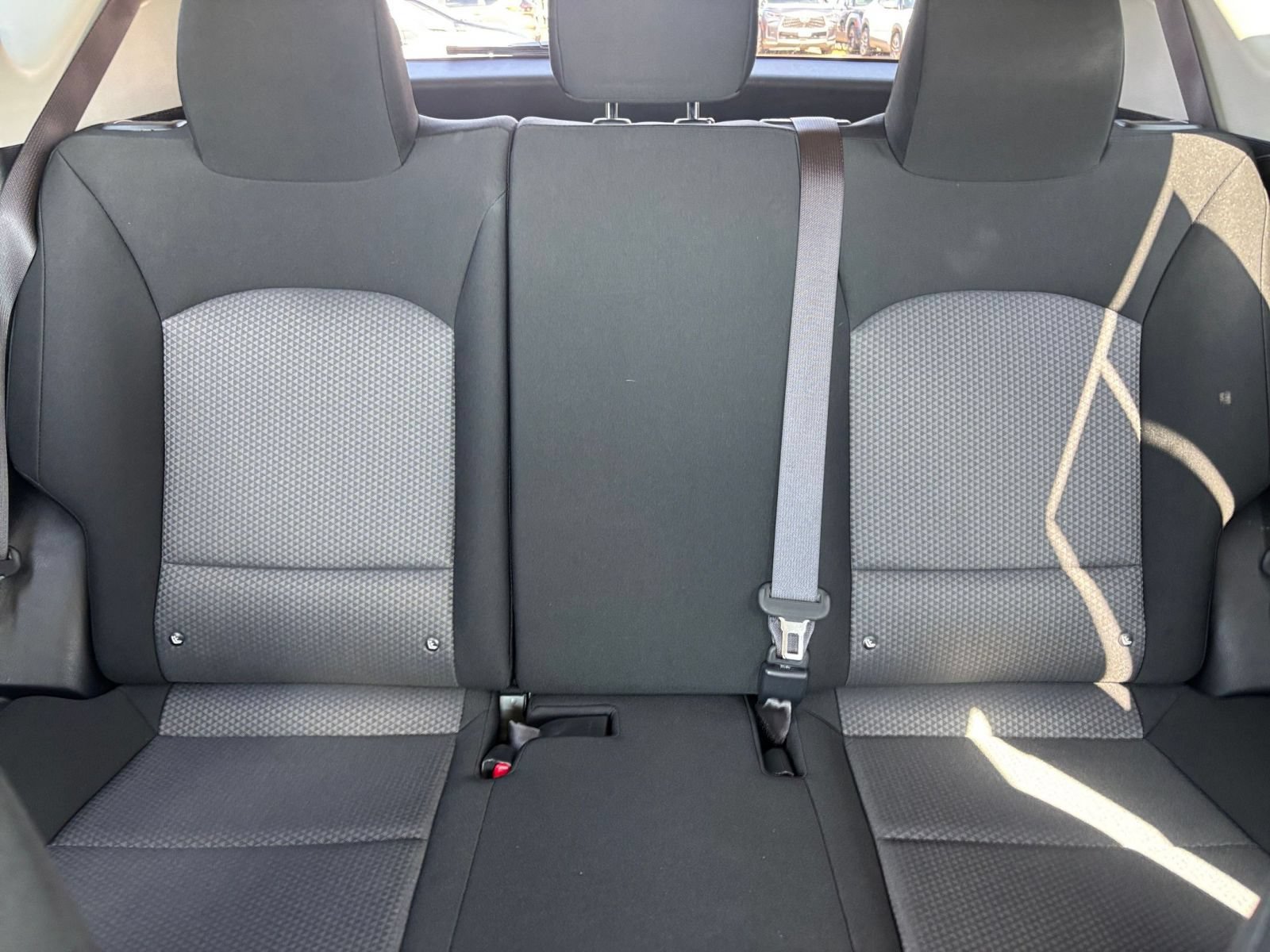 Used 2025 Kia Soul LX w/ LX Technology Package FWD image 31