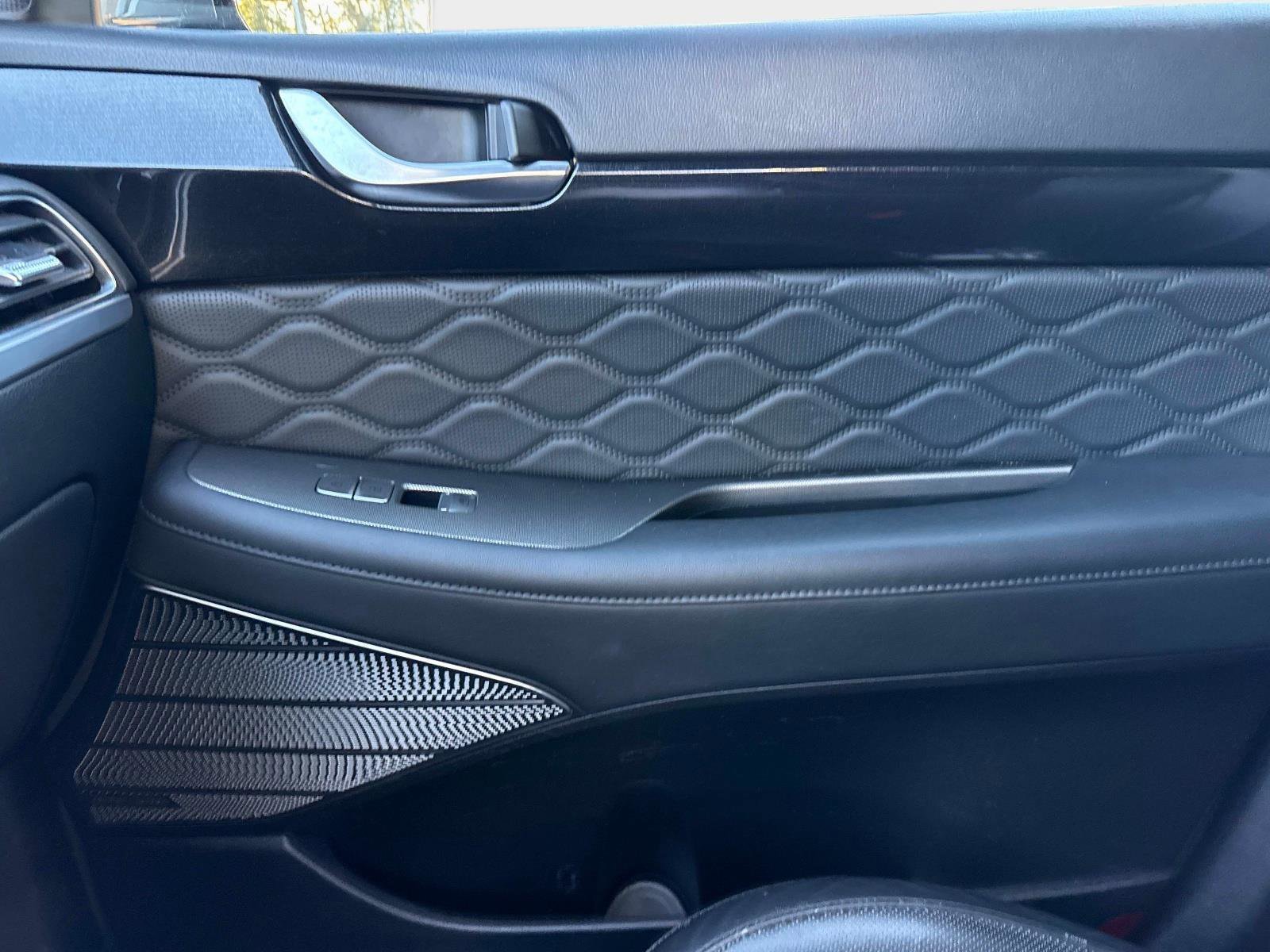 Used 2022 Hyundai Palisade Calligraphy w/ Cargo Package image 25