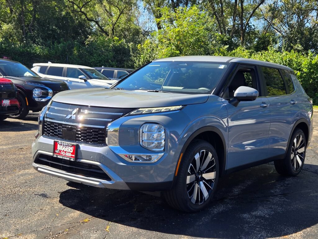 New 2026 Mitsubishi Outlander SE AWD/4WD image 3