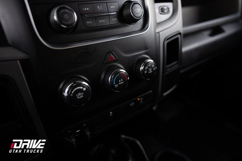 Used 2017 RAM 3500 Tradesman w/ Chrome Appearance Group image 32